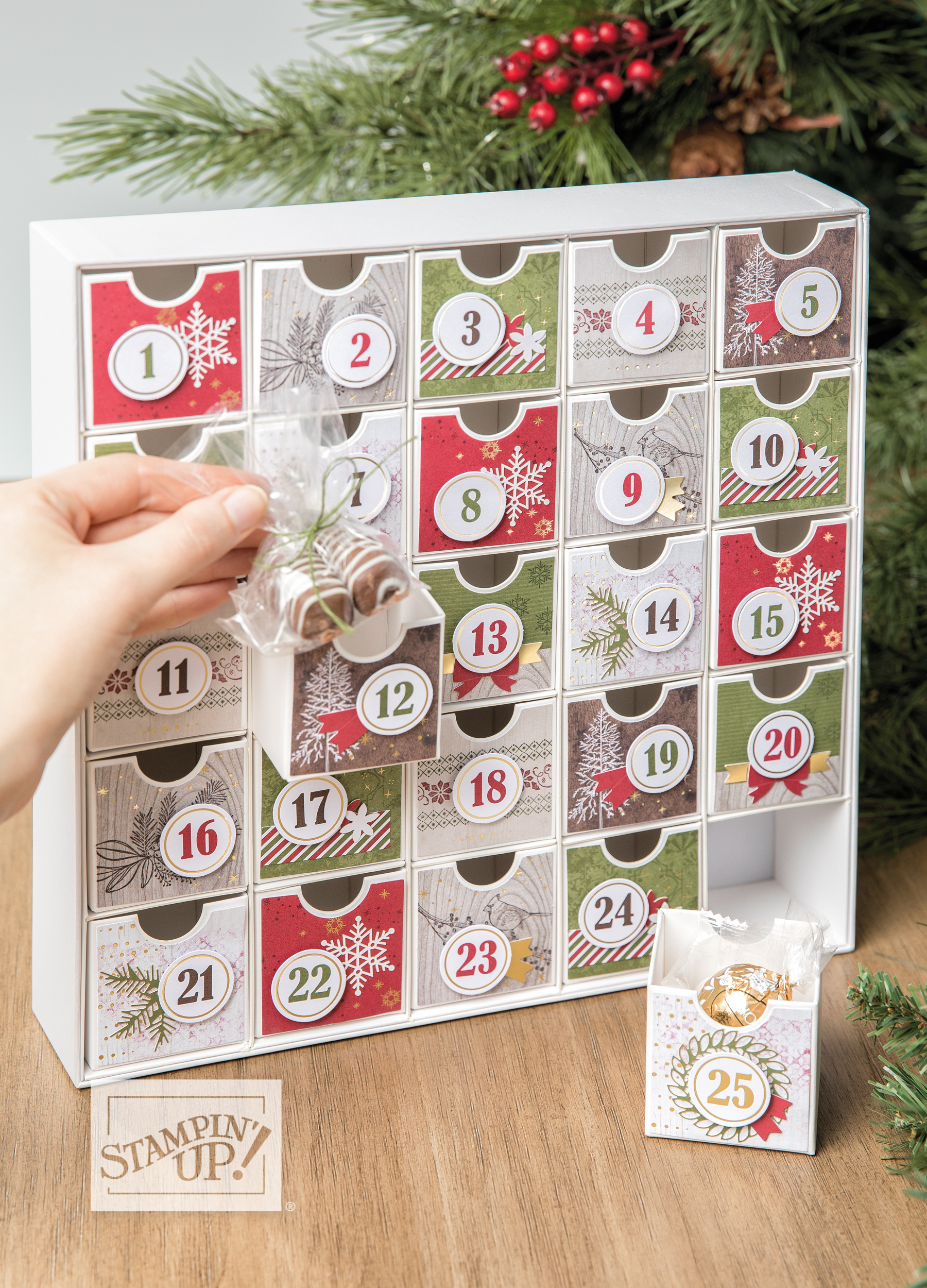 Christmas Countdown Calendar Class by wendy lee, advent calendar, home decor, Stampin Up, #creativeleeyours, wendy lee, creatively yours, creative-lee yours, stamping, paper crafting, patternpaper, celebration, paper crafts, handmade, treats, online class, SU, holiday, 3D, gifts, rubber stamps, crafts, holiday, christmas countdown stamp set, balloons